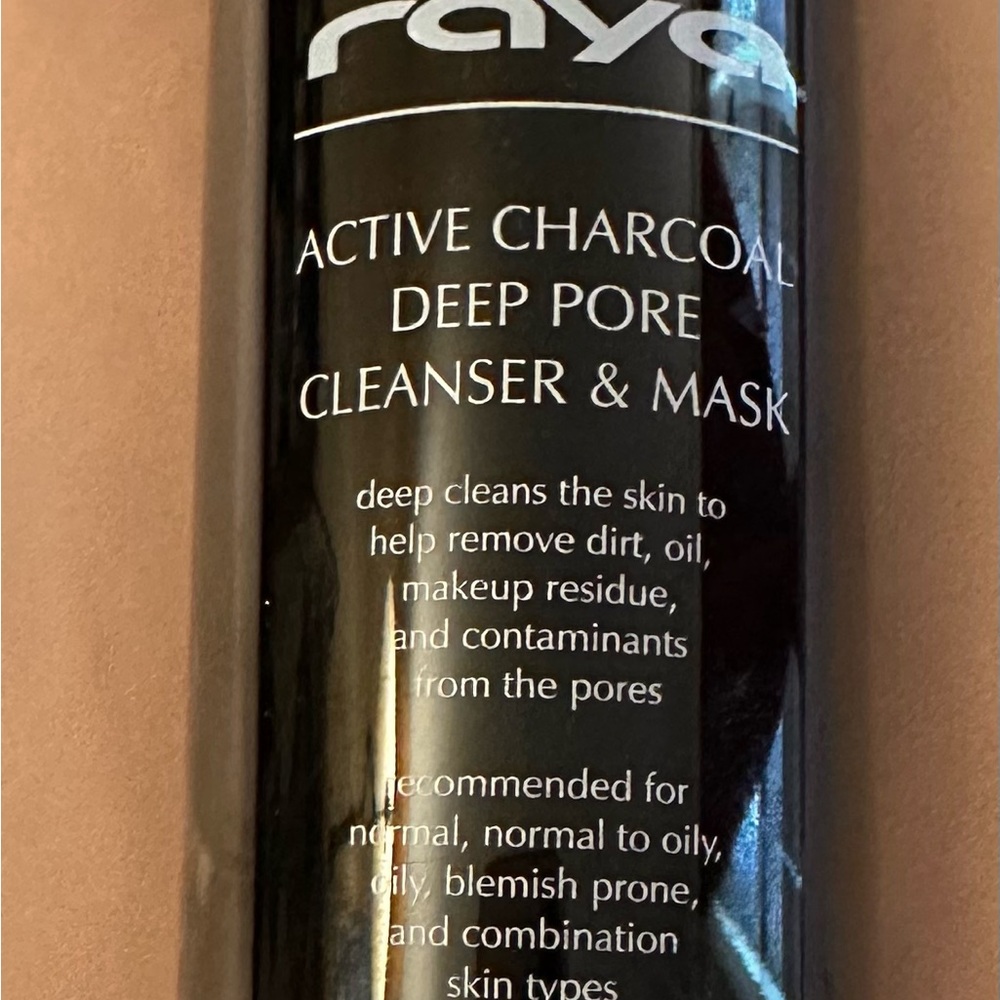 Black Active Charcoal Deep Pore Cleanser & Mask